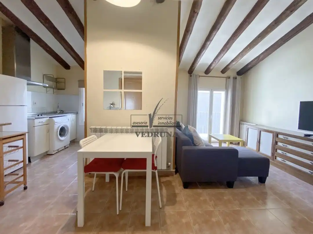 Maisonette mit Aufzug zur Miete in Calle de Héroes del Silencio