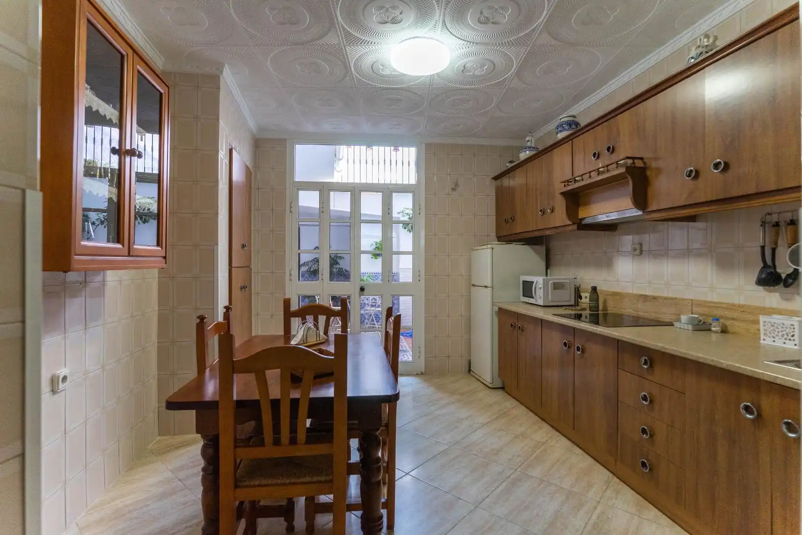 Küche von Erdgeschoss zur Miete in Alhaurín El Grande mit Terrasse, Abstellraum und Möbliert