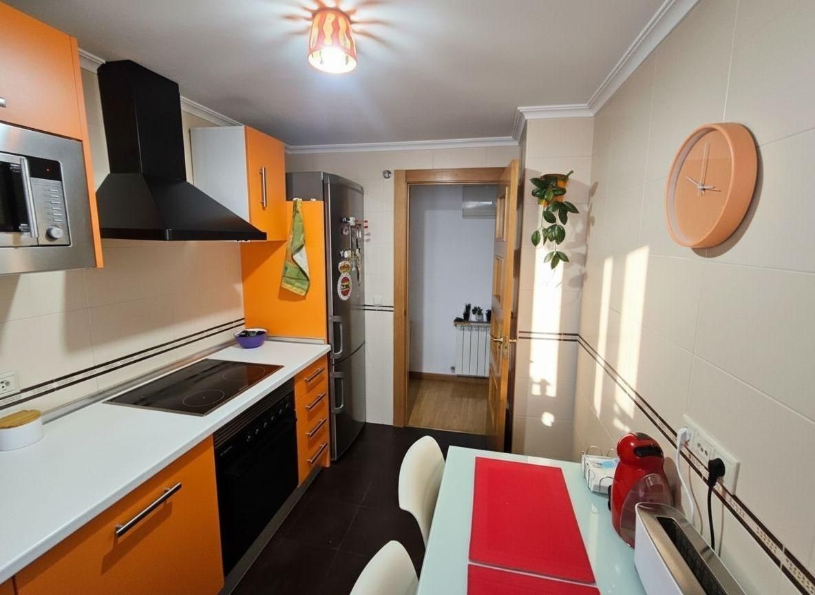 Kitchen of Flat for sale in  Albacete Capital  with Heating and Storage room