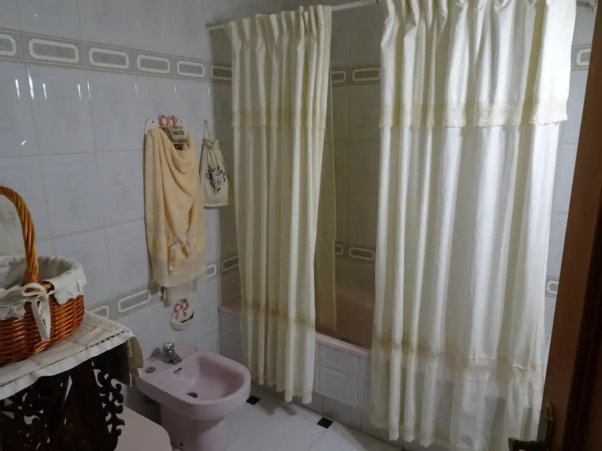 Badezimmer von Wohnungen zum Verkauf in Torremolinos mit Klimaanlage, Heizung und Terrasse