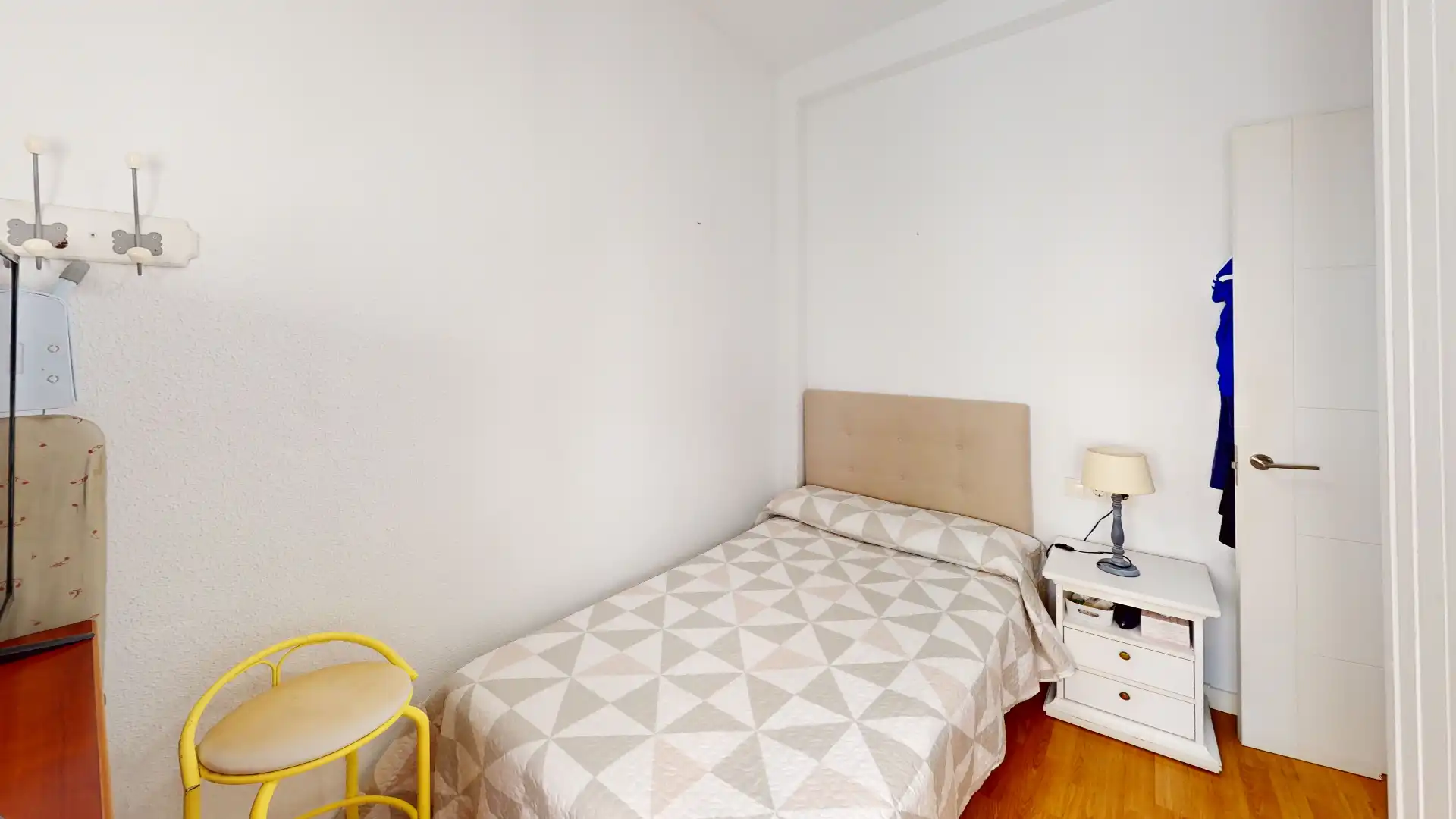 Habitación de Piso en venta en Almería con Aire acondicionado, Amueblado y Horno