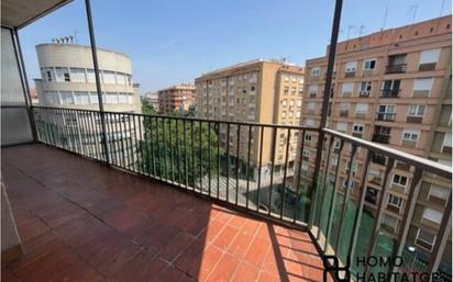 Vista exterior de Pis en venda en Sabadell amb Calefacció, Traster i Balcó