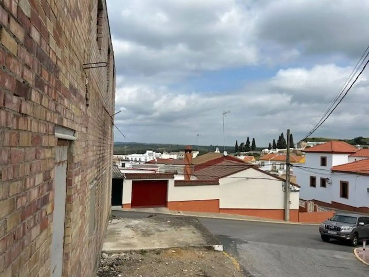 Vista exterior de Edifici en venda en Aznalcóllar