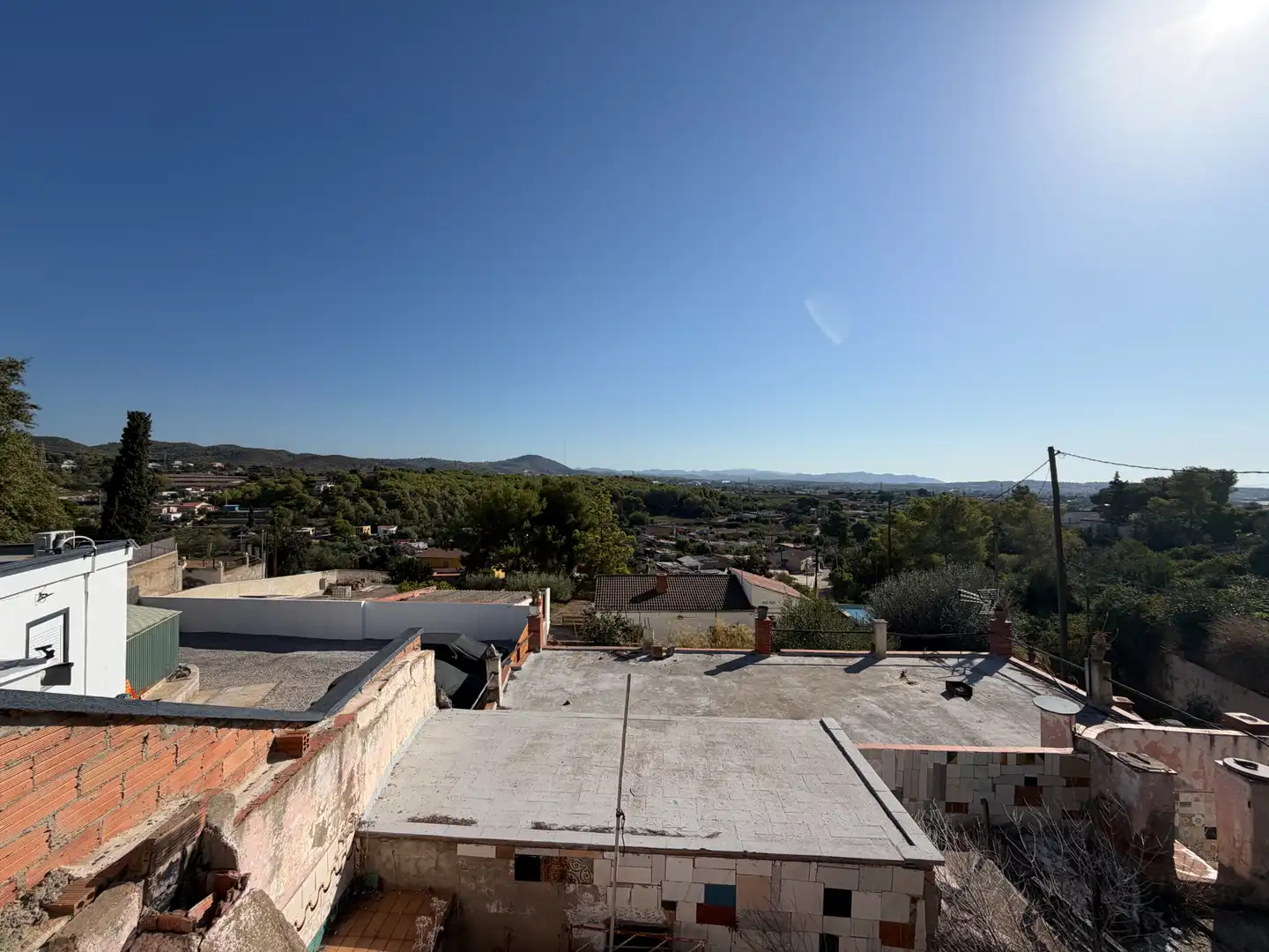 Vista exterior de Finca rústica en venda en Vilanova i la Geltrú amb Jardí privat, Terrassa i Piscina