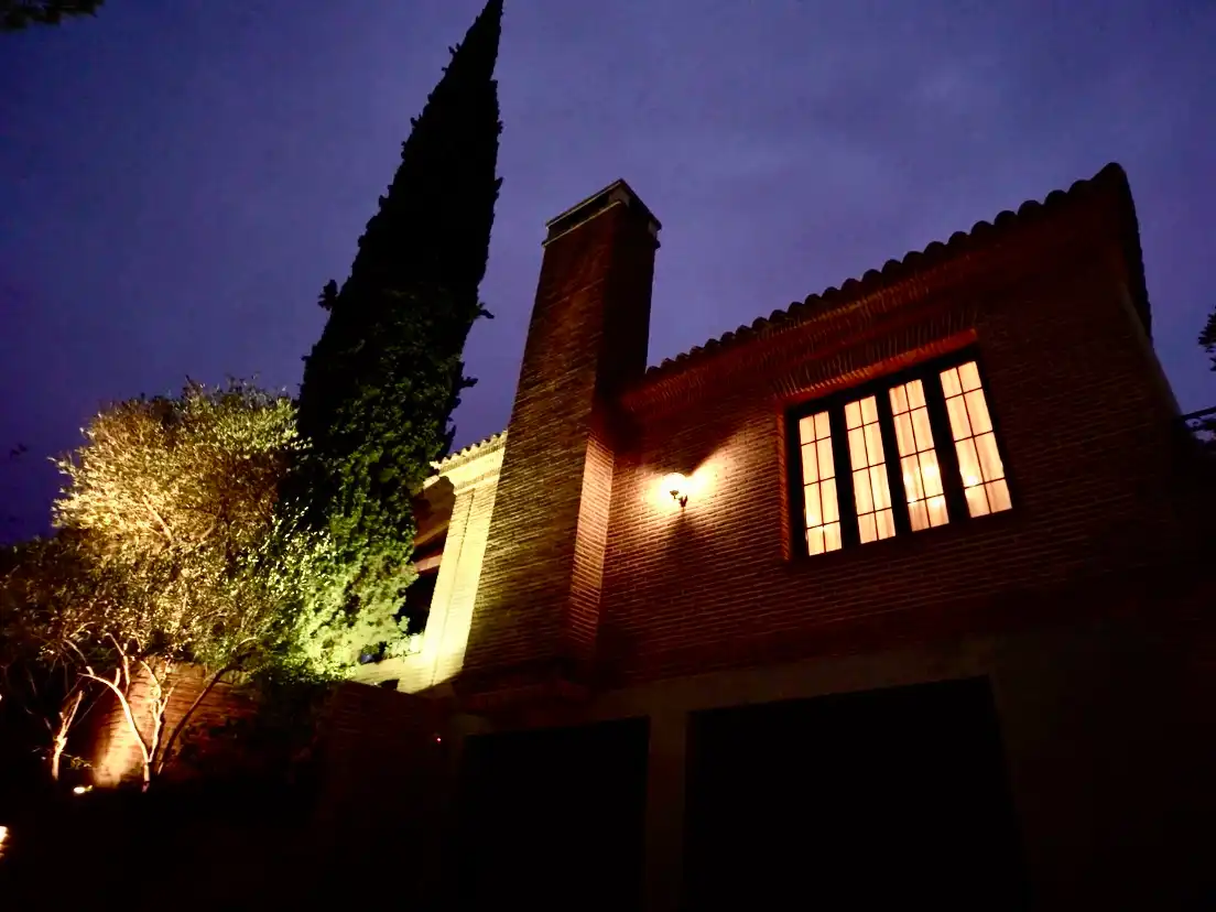 Vista exterior de Casa o chalet en venta en Las Rozas de Madrid con Aire acondicionado, Calefacción y Jardín privado