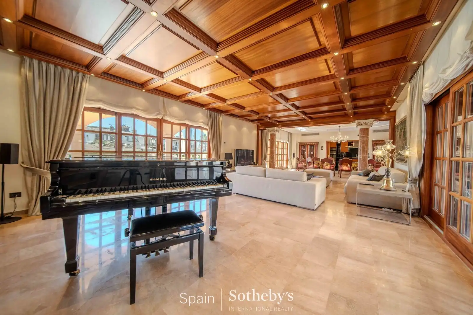 Living room of Houses for sale in Empuriabrava  with Air Conditioner, Heating and Private garden