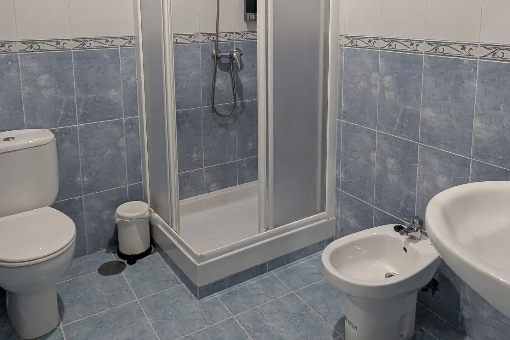 Bathroom of Buildings for sale in Cádiz
