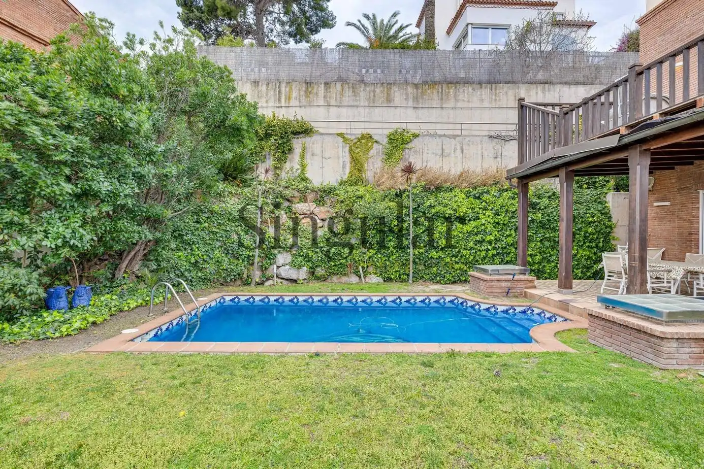 Piscina de Casa o xalet en venda en Esplugues de Llobregat amb Calefacció, Piscina i Jacuzzi