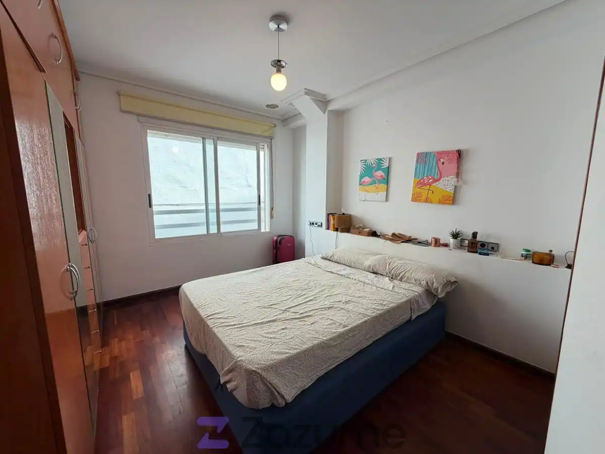 Habitación de Piso de alquiler en Valencia con Parquet, Amueblado y Horno