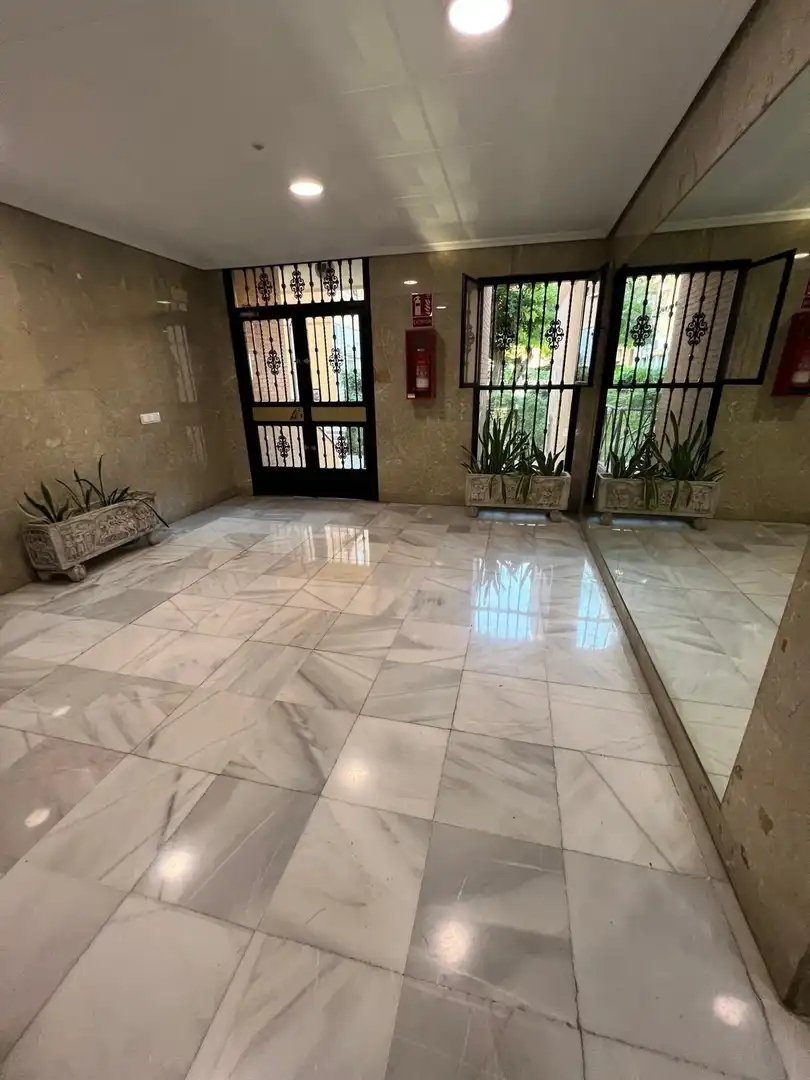 Piso de alquiler en Sevilla con Aire acondicionado, Amueblado y Piscina comunitaria