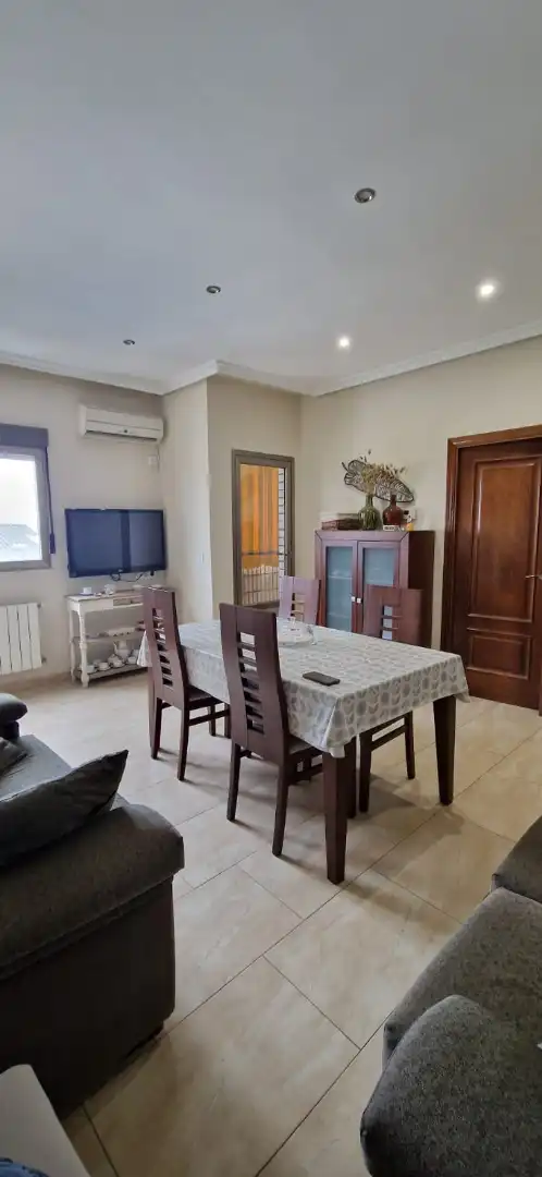 Flat with terrace for sale in Parque de la Constitución 5a, imagen 3