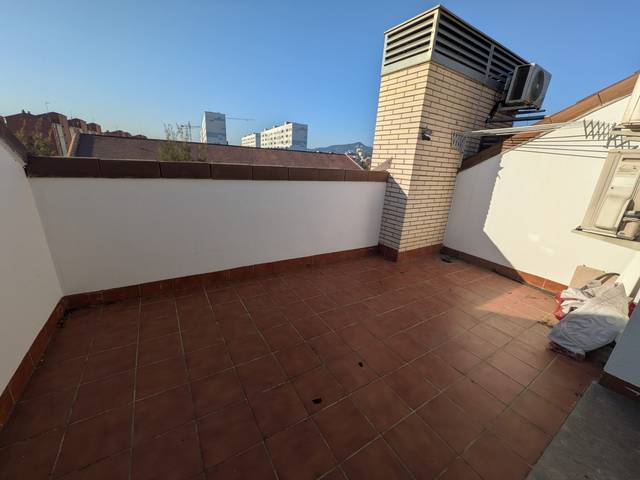 Dúplex en Venta en Carrer del Barcelonès en Fontsanta - Fatjó