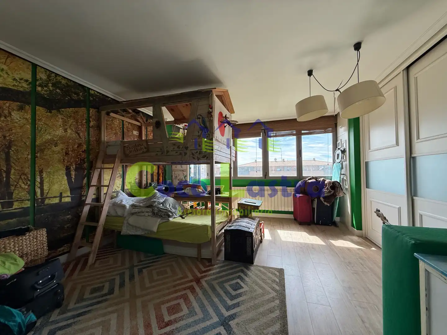Schlafzimmer von Maisonette zum Verkauf in Salamanca mit Heizung, Terrasse und Ofen