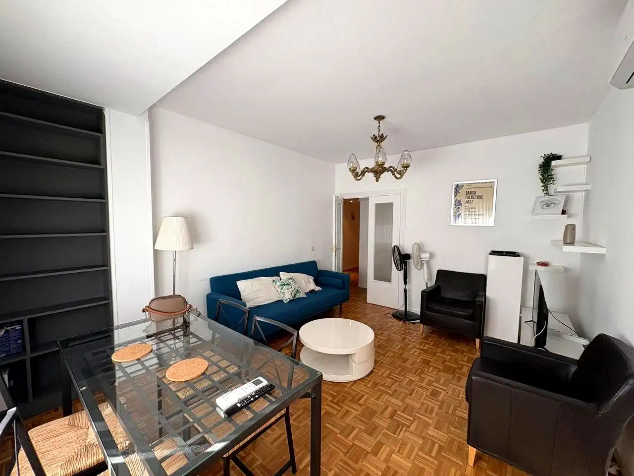 Living room of Flat for rent in Madrid  with Air Conditioner, Heating and Terrace
