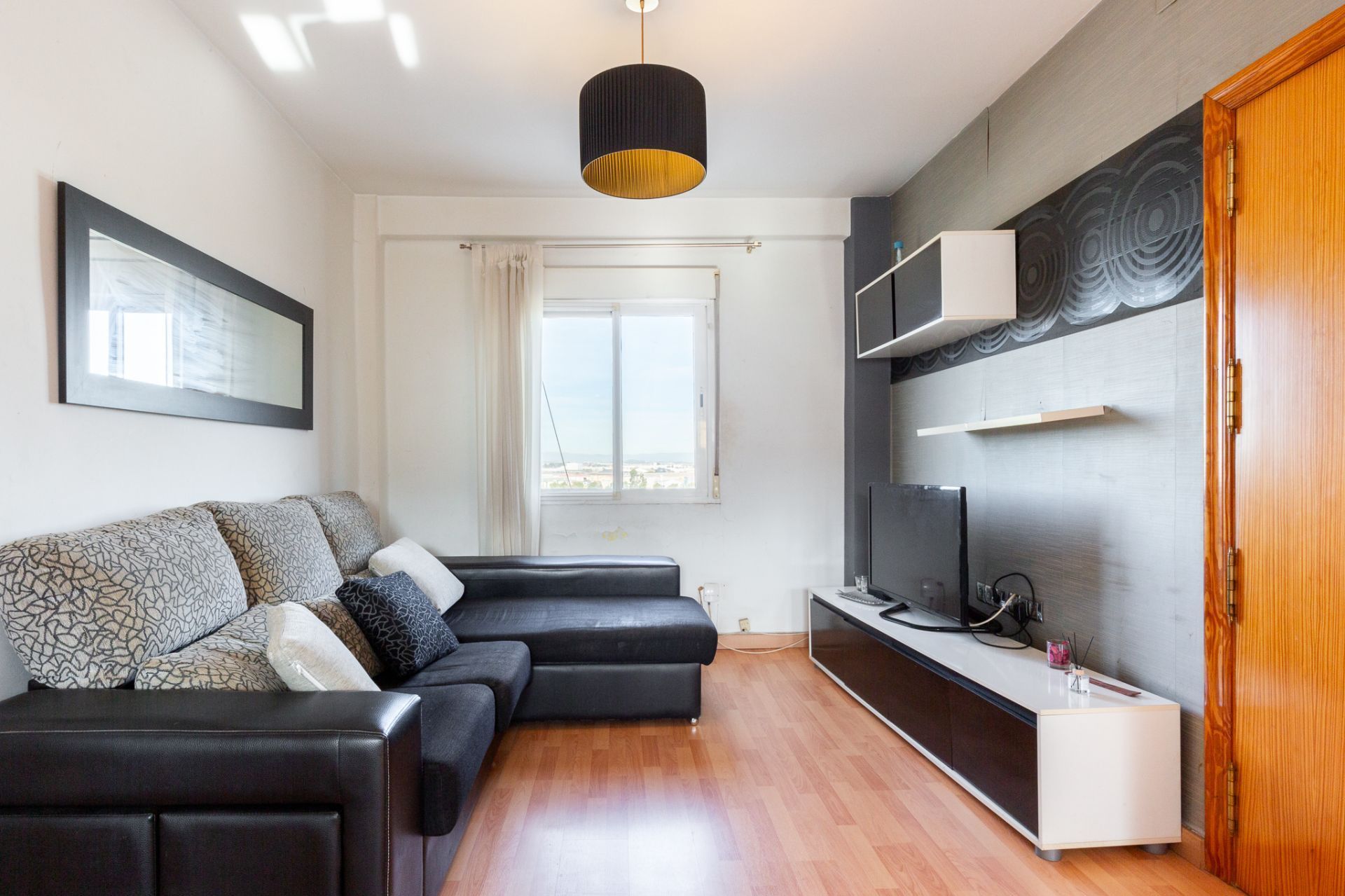 Sala d'estar de Pis en venda en Torrent amb Aire condicionat i Moblat