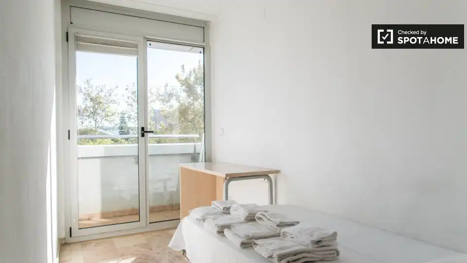 Bedroom of Flat for rent in Valencia  with Air Conditioner, Heating and Furnished