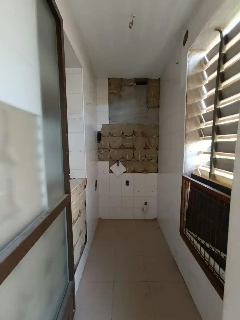 Bany de Estudi en venda en Almería