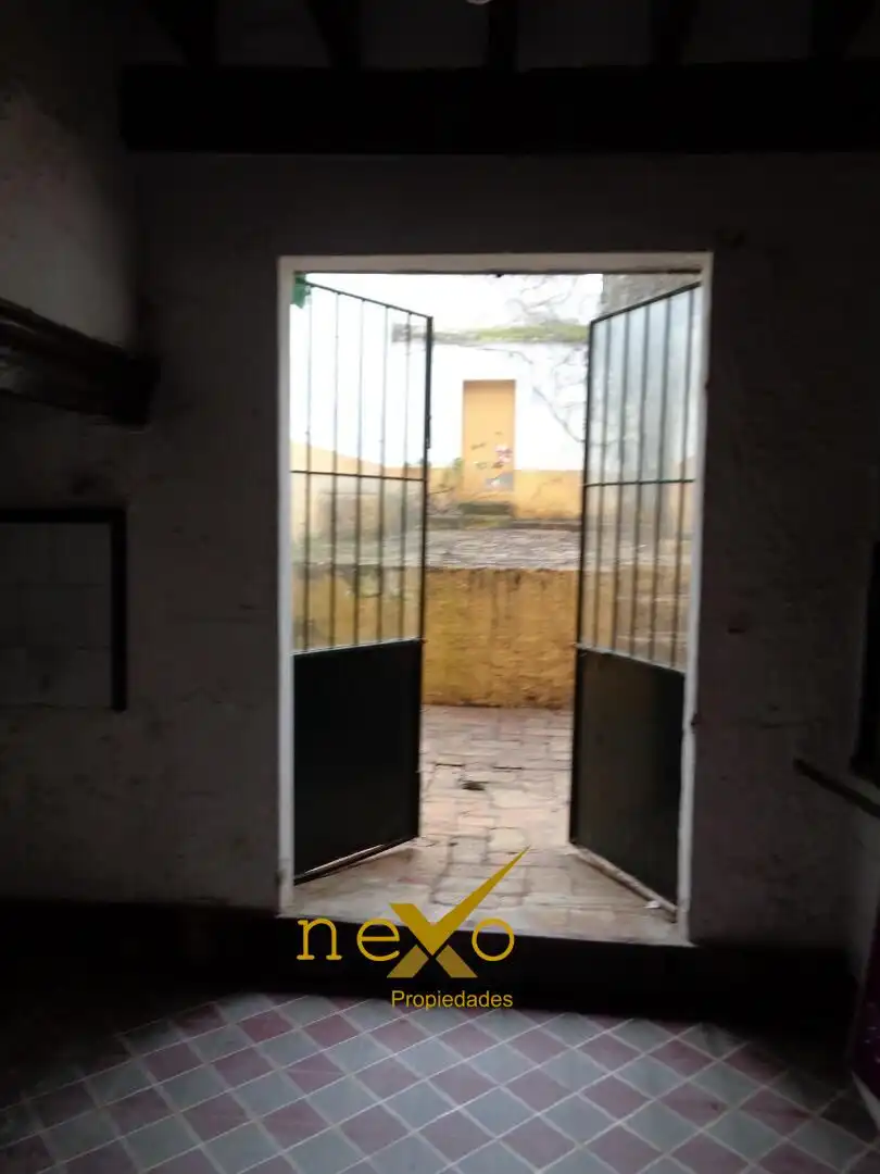 Casa o chalet en venta en Carmona con Jardín privado, Piscina y Balcón