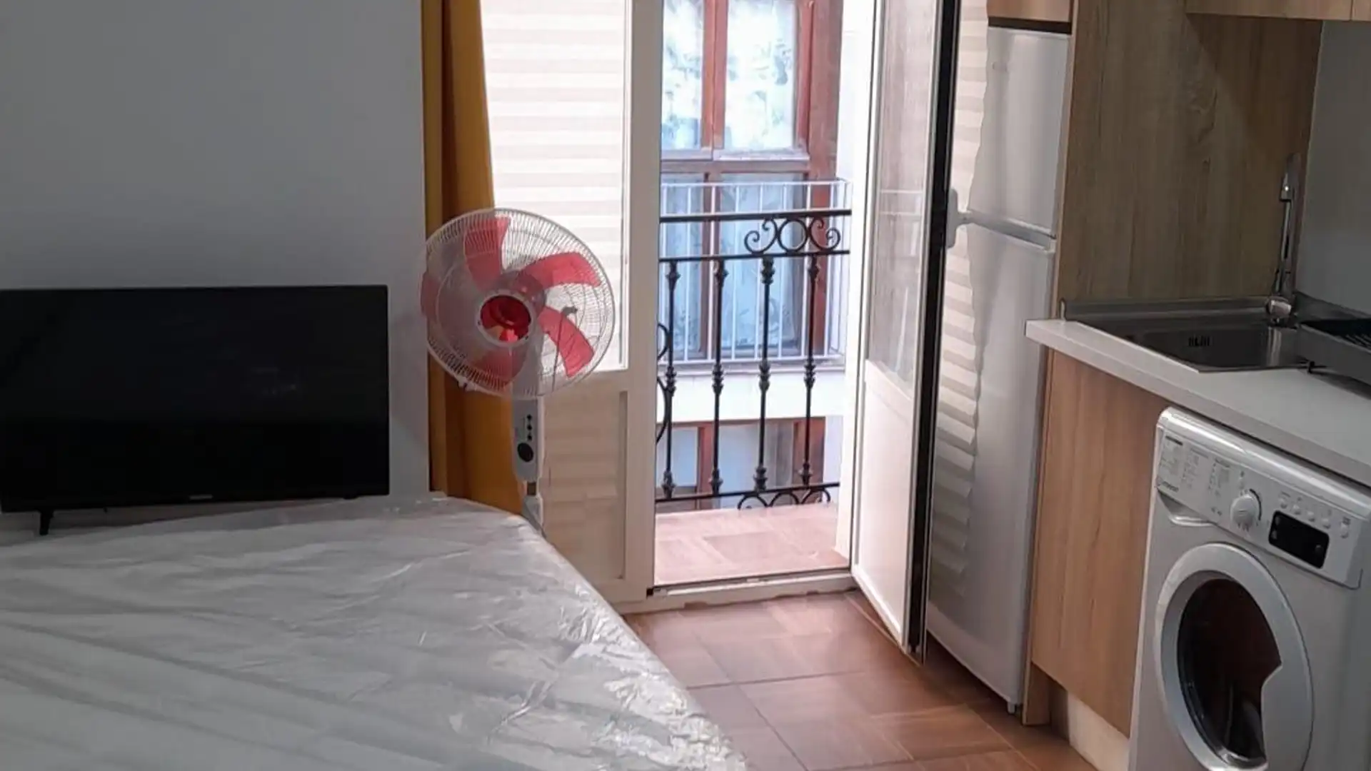 Schlafzimmer von Wohnung zur Miete in Cartagena mit Möbliert und Balkon