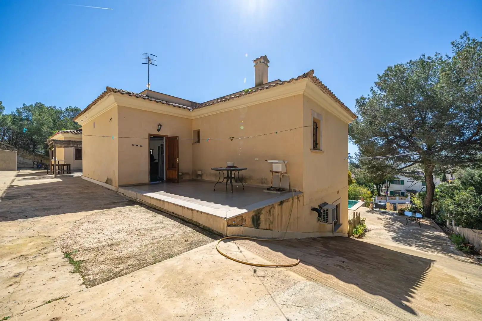 Vista exterior de Casa o xalet en venda en Calvià amb Aire condicionat, Calefacció i Jardí privat