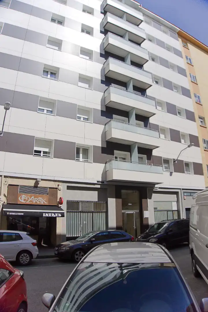 Appartement avec terrasse à vendre à Calle Fueros de Navarra