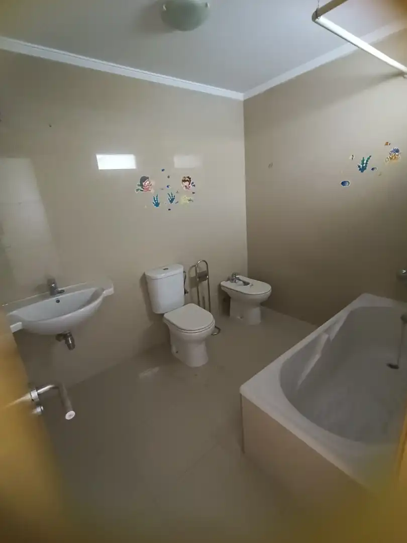 Baño de Apartamento de alquiler en Oliva con Trastero, Horno y Lavadora