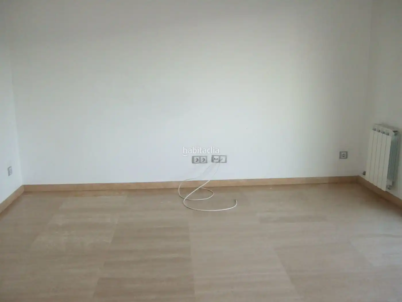 Wohnung zur Miete in Via Europa - Parc Central