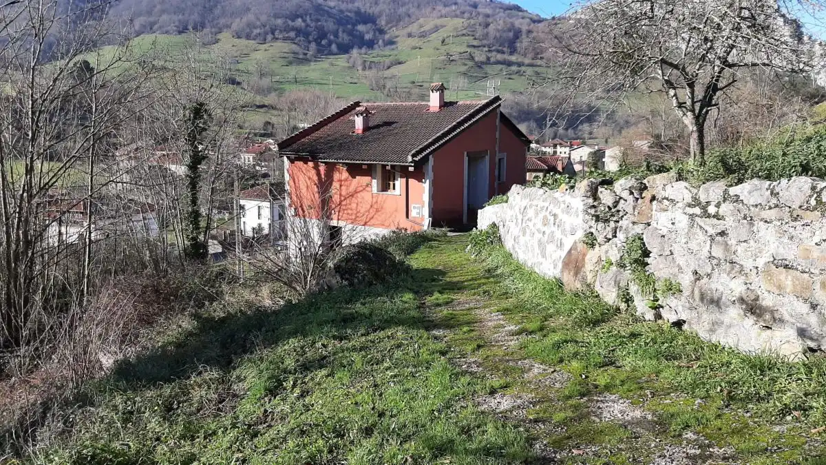 Vista exterior de Finca rústica en venta en Cabrales con Calefacción, Amueblado y Horno
