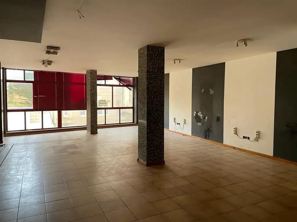 Office space with lift to rent in Vilagarcía
