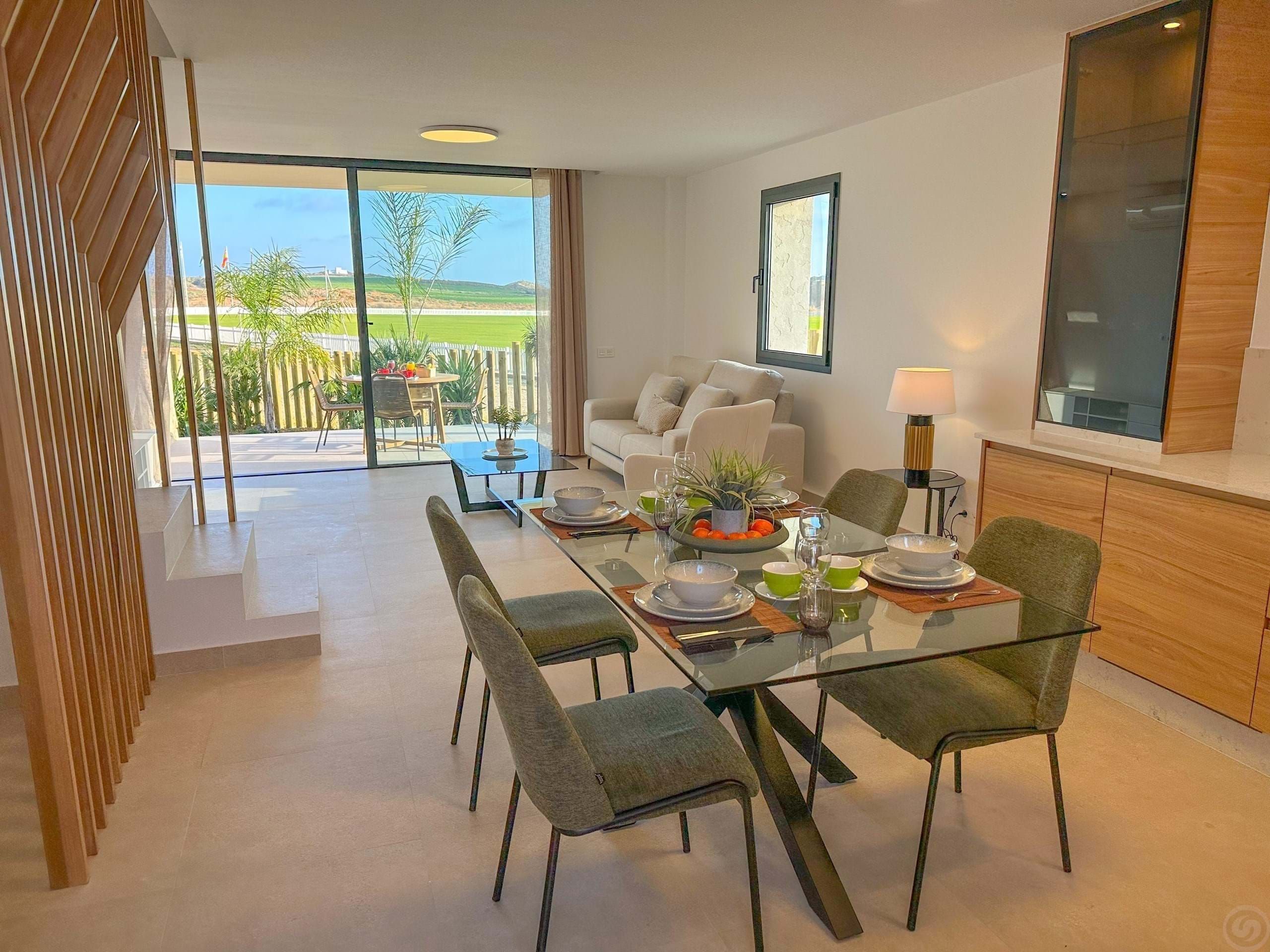 Comedor de Casa adosada en venta en Cuevas del Almanzora con Terraza, Piscina y Piscina comunitaria