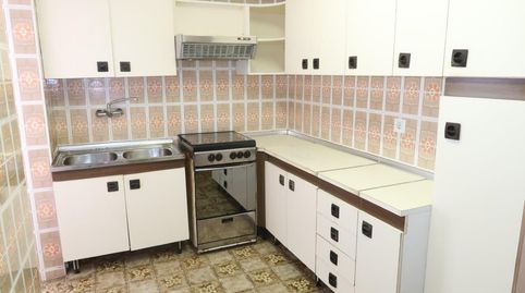 Foto 3 de Piso en venta en Cerca, Los Castros - Castrillón, A Coruña Capital