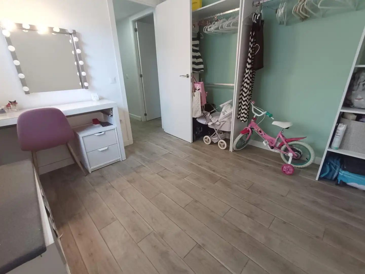 Bedroom of Flat for sale in Córdoba  with Air Conditioner, Storage room and Furnished