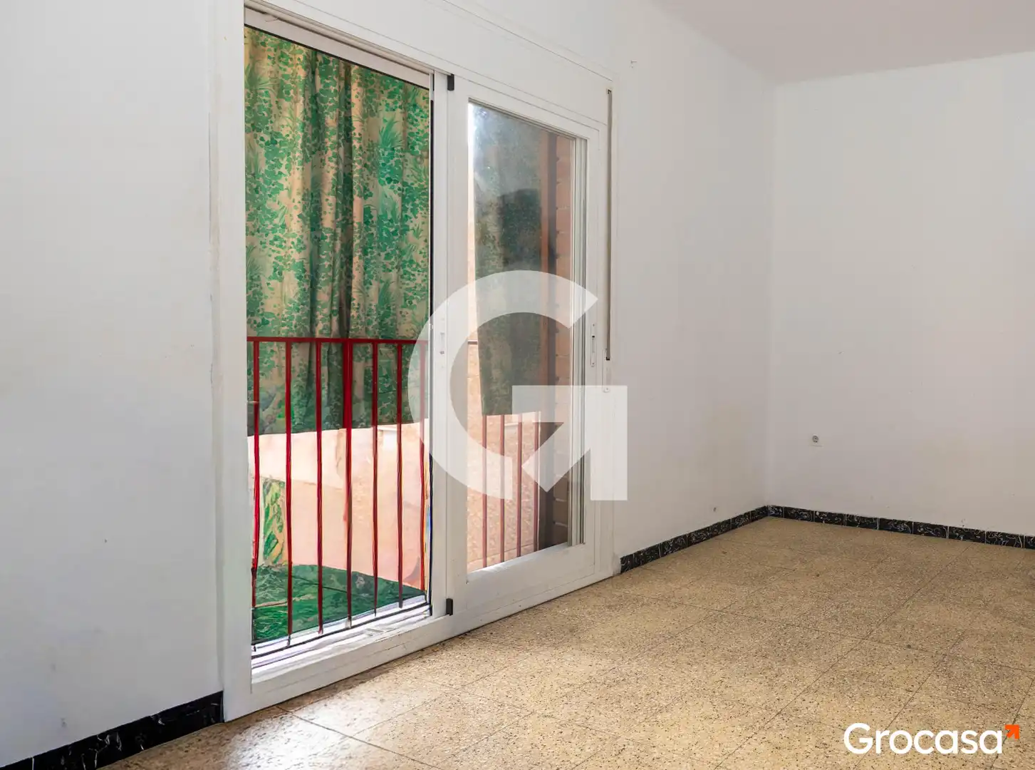 Piso con balcón en venta en CL SATURN, imagen 6