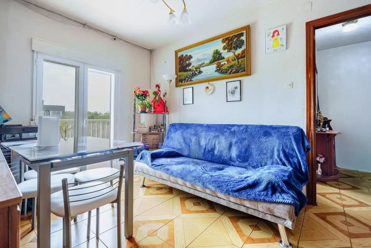 Sala de estar de Piso en venta en Madrid con Calefacción, Terraza y Amueblado