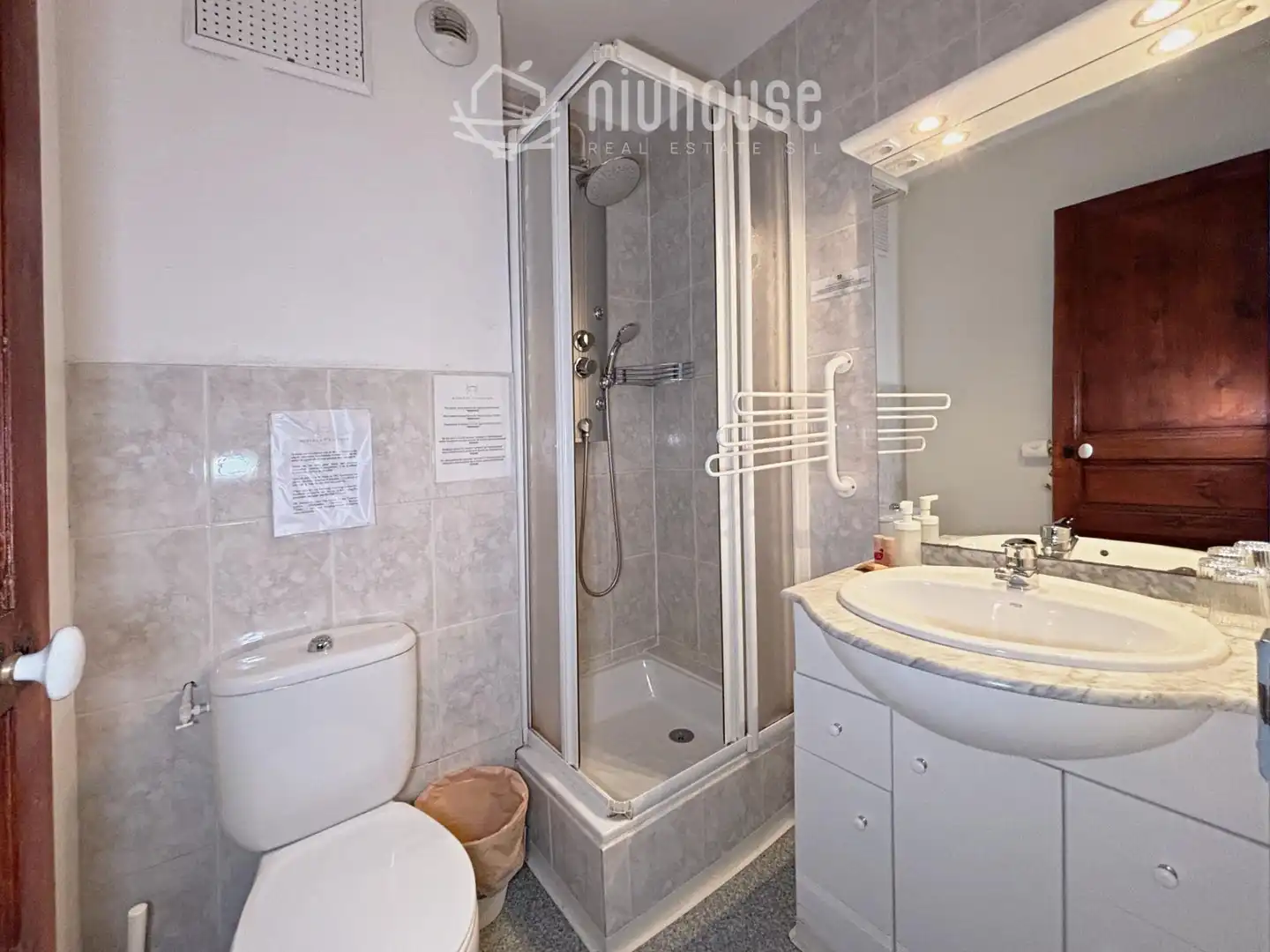 Hotel en venta en Latour - de - Carol, imagen 25