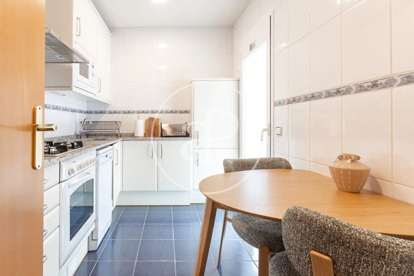 Küche von Wohnung zur Miete in Barcelona mit Klimaanlage, Heizung und Möbliert