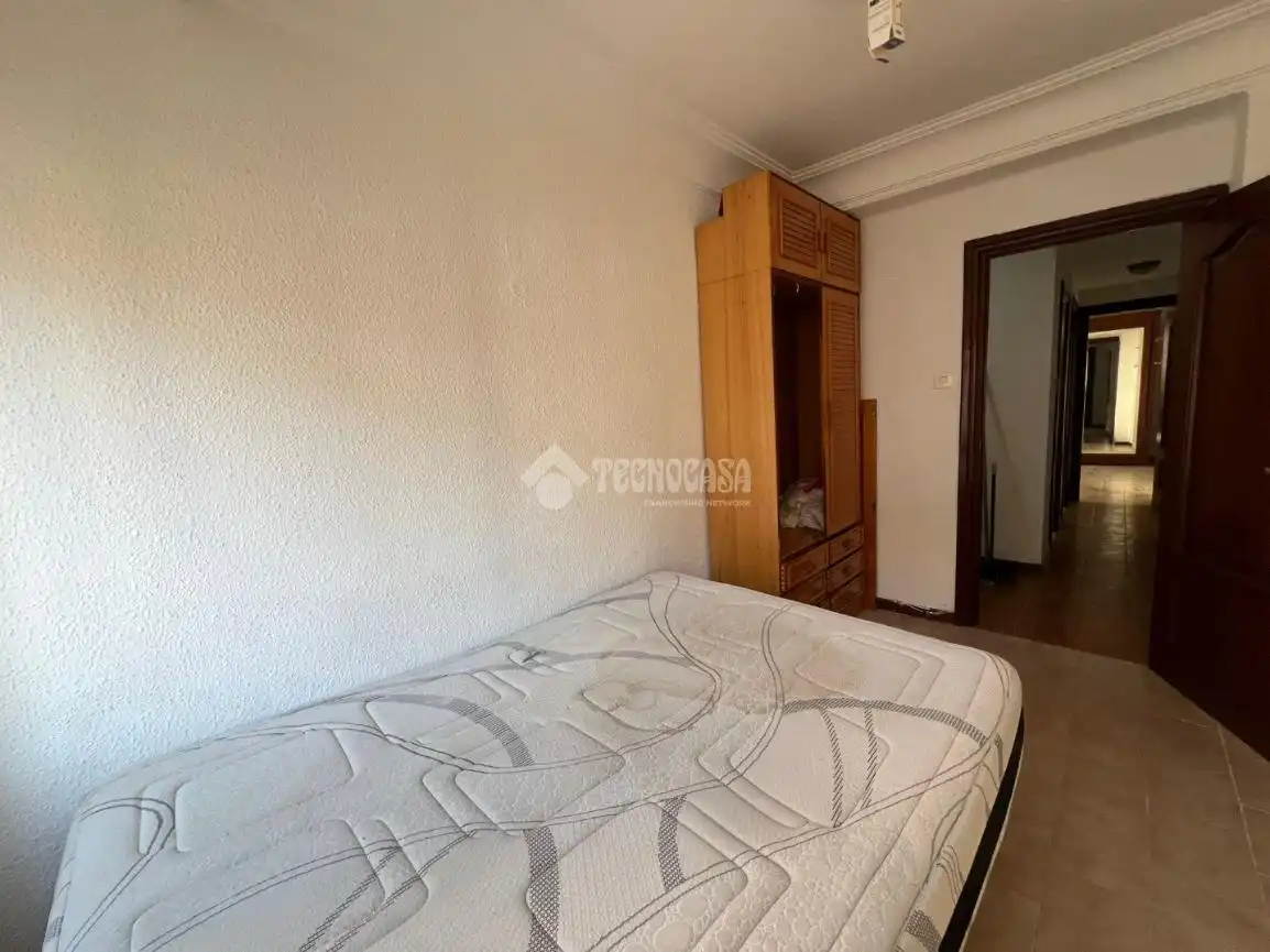 Habitación de Piso en venta en Zaragoza con Calefacción