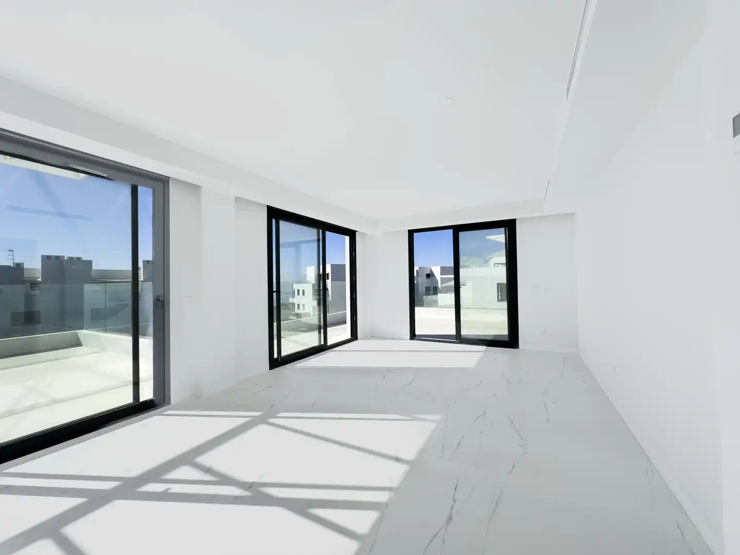 Ático en venta en Casares con Terraza, Trastero y Piscina