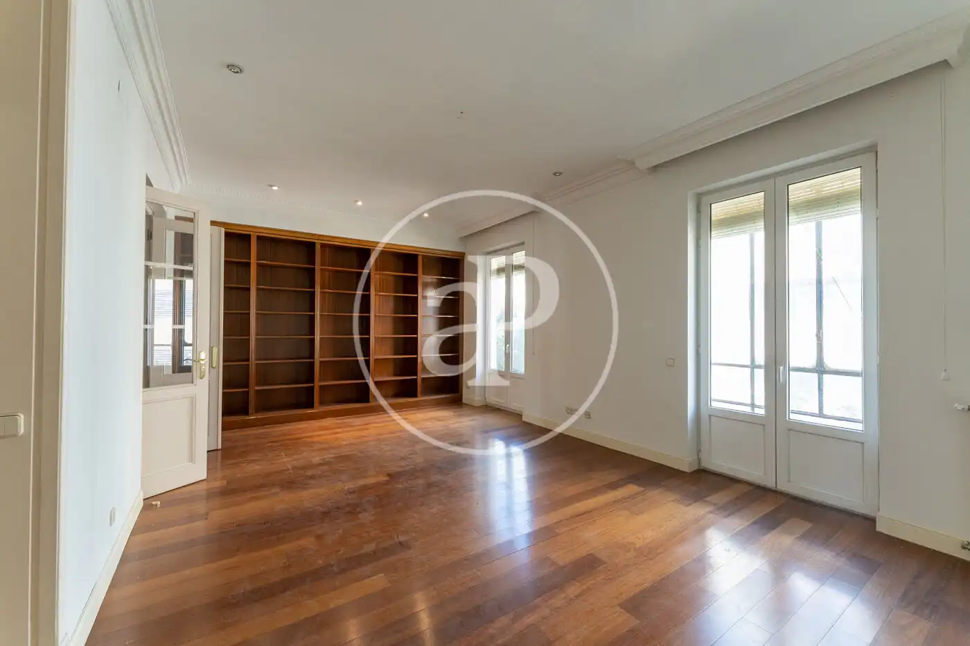 Living room of Flat for rent in  Madrid Capital  with Heating, Storage room and Balcony