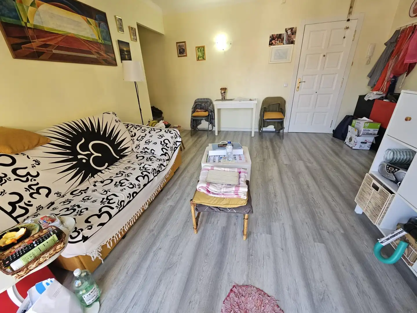 Sala d'estar de Pis en venda en Calella amb Parquet, Balcó i Piscina comunitària