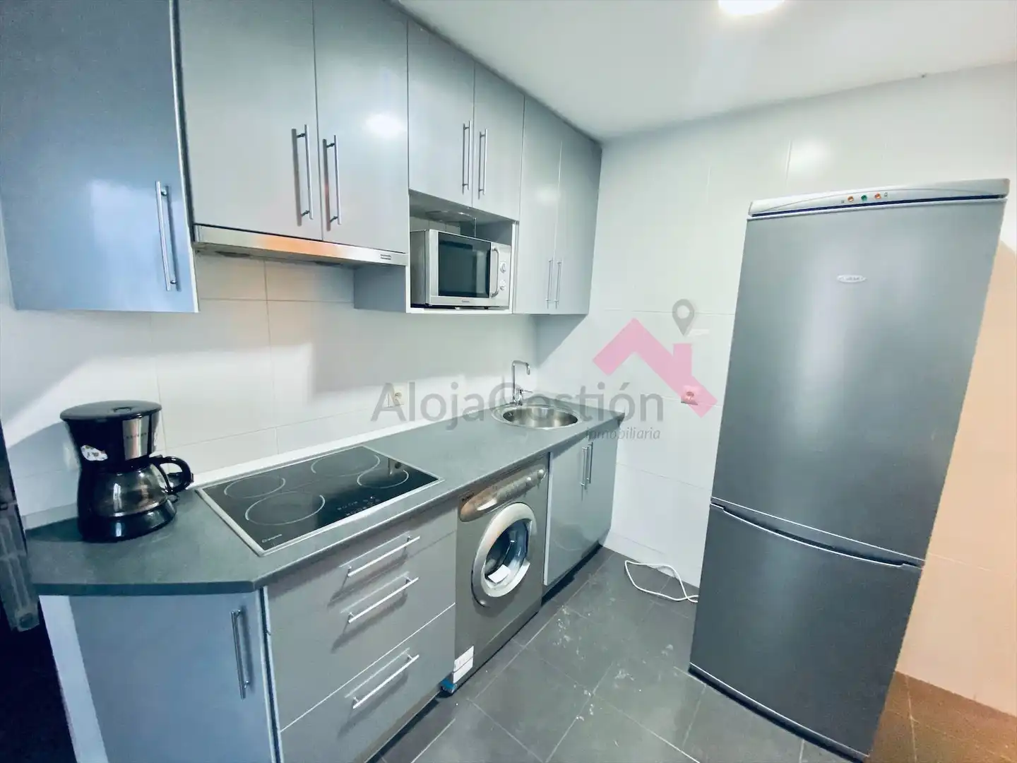 Piso de alquiler en Calle Alonso de Ojeda, Salesas