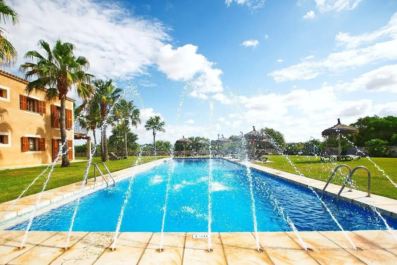 Piscina de Edificio en venta en Ses Salines con Piscina comunitaria
