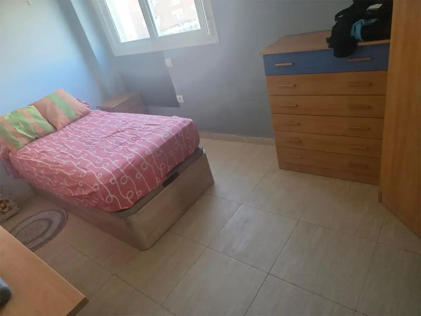 Habitación de Piso para compartir en Badajoz con Amueblado
