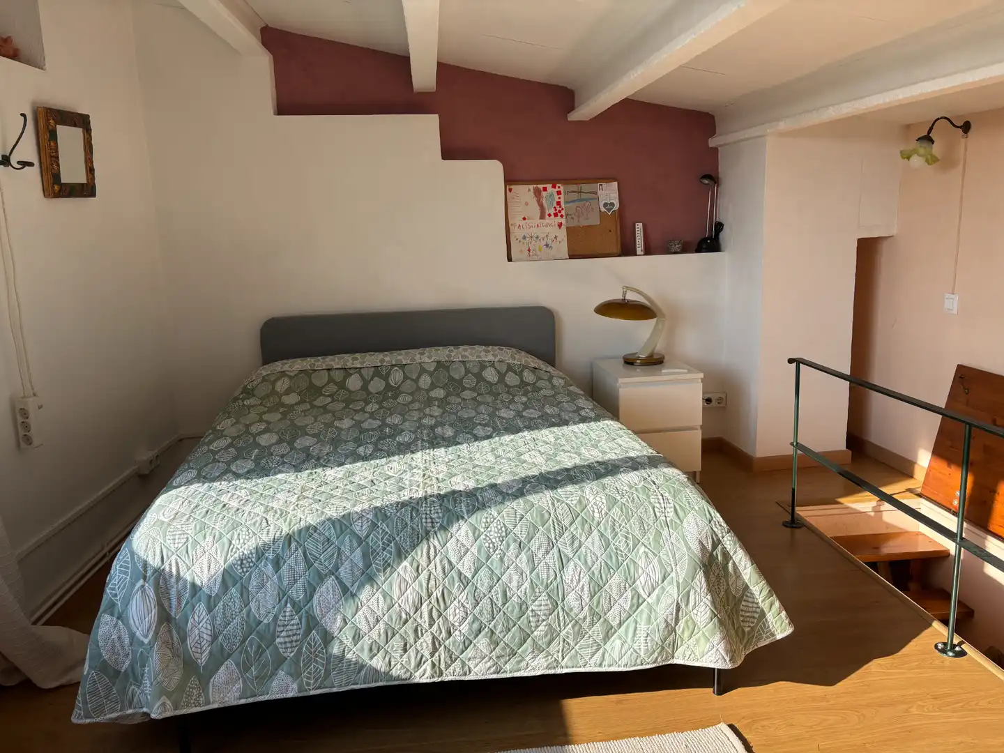 Schlafzimmer von Einfamilien-Reihenhaus zum Verkauf in Flaçà mit Klimaanlage, Heizung und Privatgarten