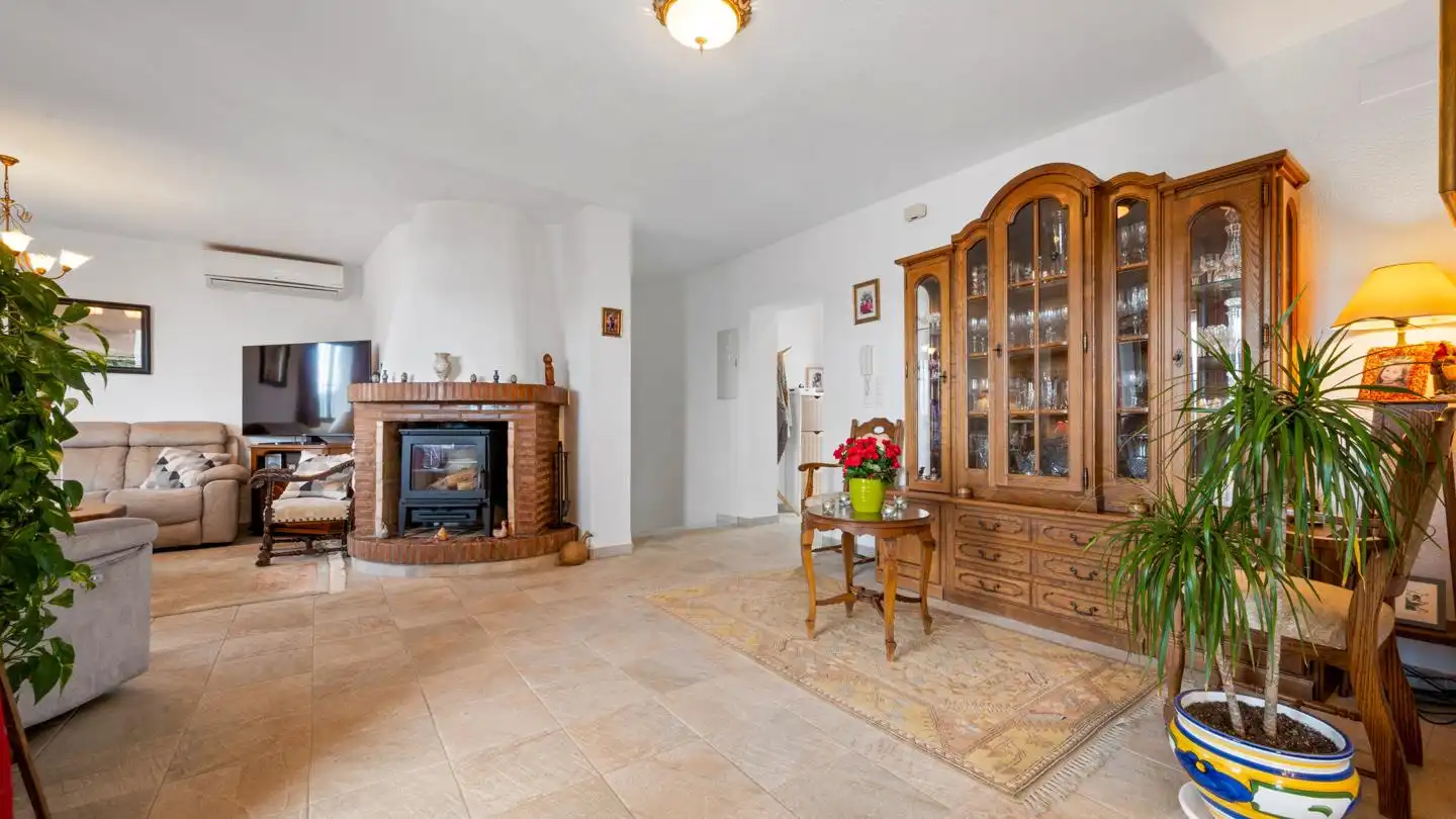 Houses for sale in Almuñécar  with Air Conditioner, Private garden and Terrace