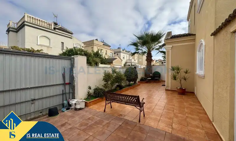 Villa mit Garten zum Verkauf in Nueva Torrevieja - Aguas Nuevas, imagen 8