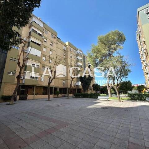 Piso en Venta en Pino Montano - Consolación