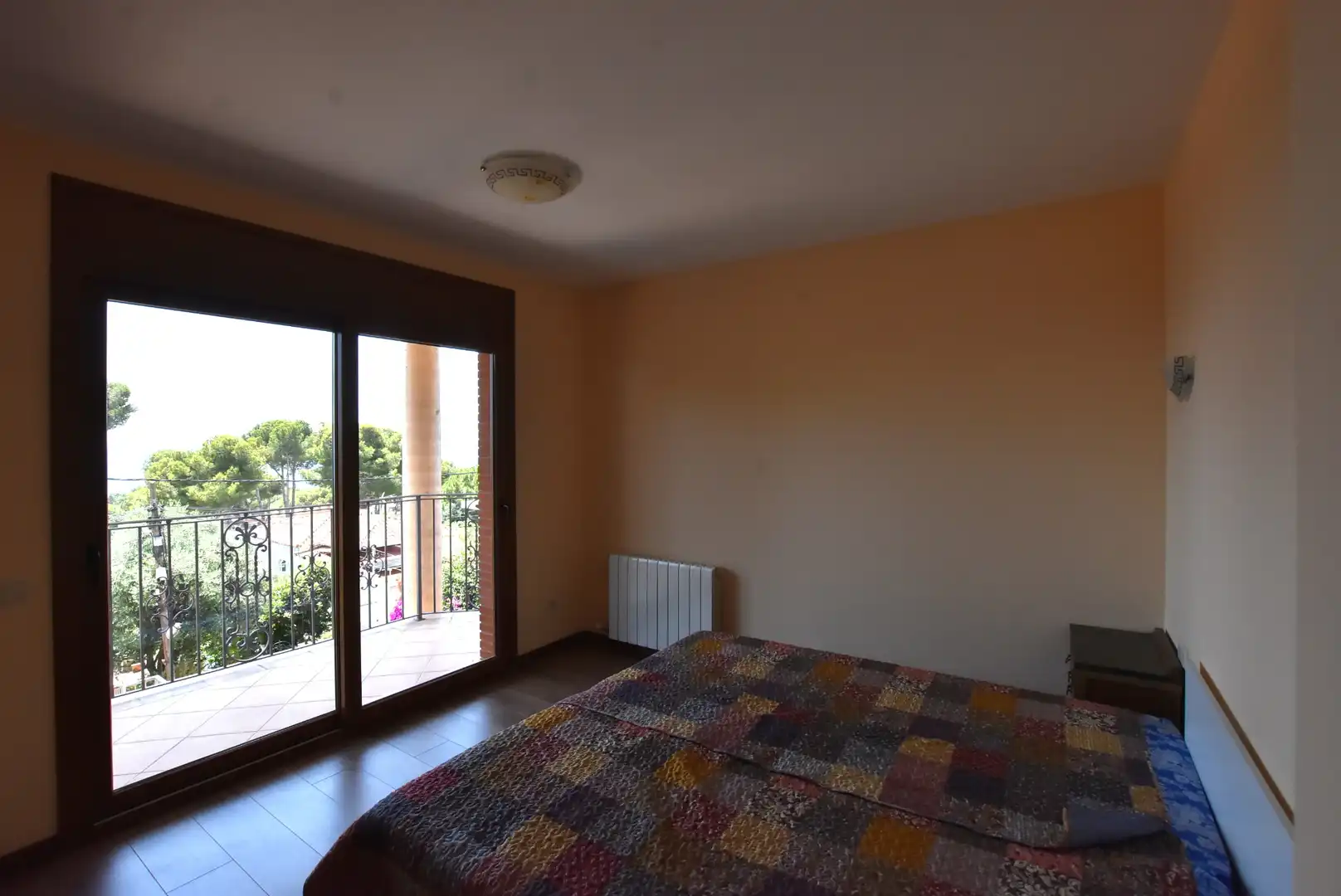 Habitación de Casa o chalet en venta en Castell d'Aro, Platja d'Aro i s'Agaró con Aire acondicionado, Calefacción y Jardín privado