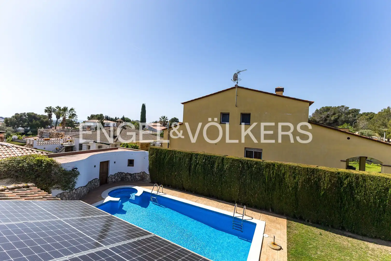Piscina de Casa o chalet en venta en El Vendrell con Aire acondicionado, Calefacción y Jardín privado