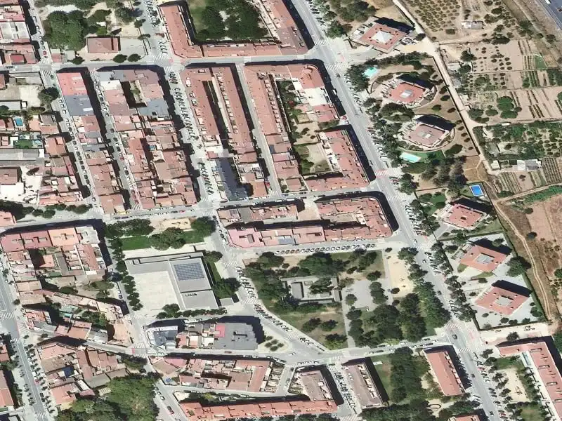 Vista exterior de Piso en venta en Pallejà
